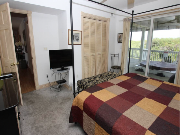 Corolla Seven Bedroom Five Bathroom Vacation Residence