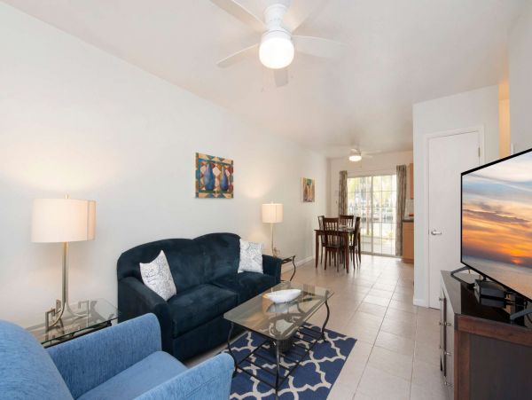 Lovely Vacation Condo with Canal View in Cayman Islands