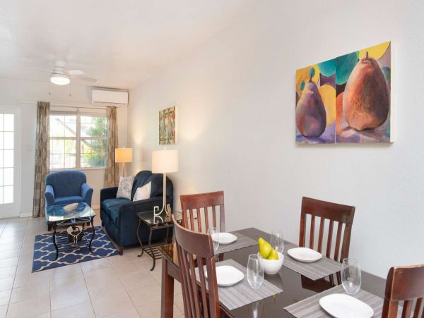 Lovely Vacation Condo with Canal View in Cayman Islands
