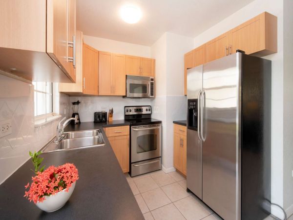 Lovely Vacation Condo with Canal View in Cayman Islands
