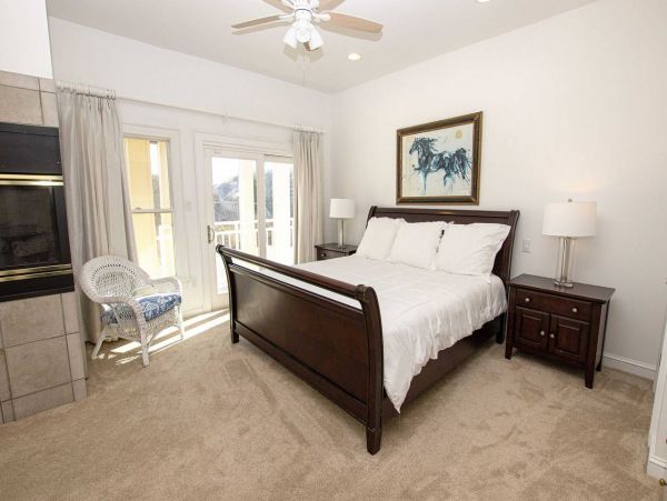 Gorgeous Vacation Getaway with 7 Bedrooms in Corolla