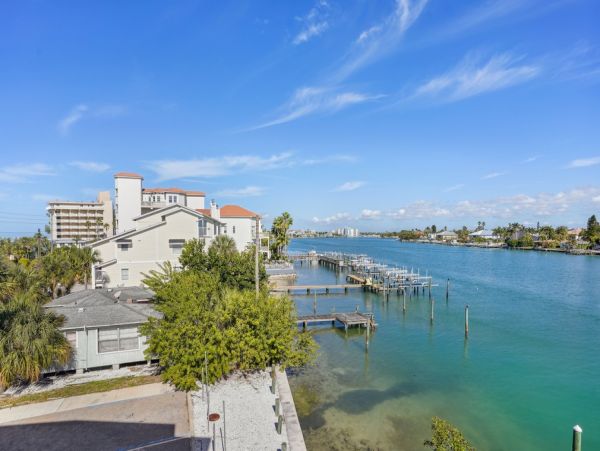 Treasure Island Vacation Condo Two Bedroom Walk to Beach