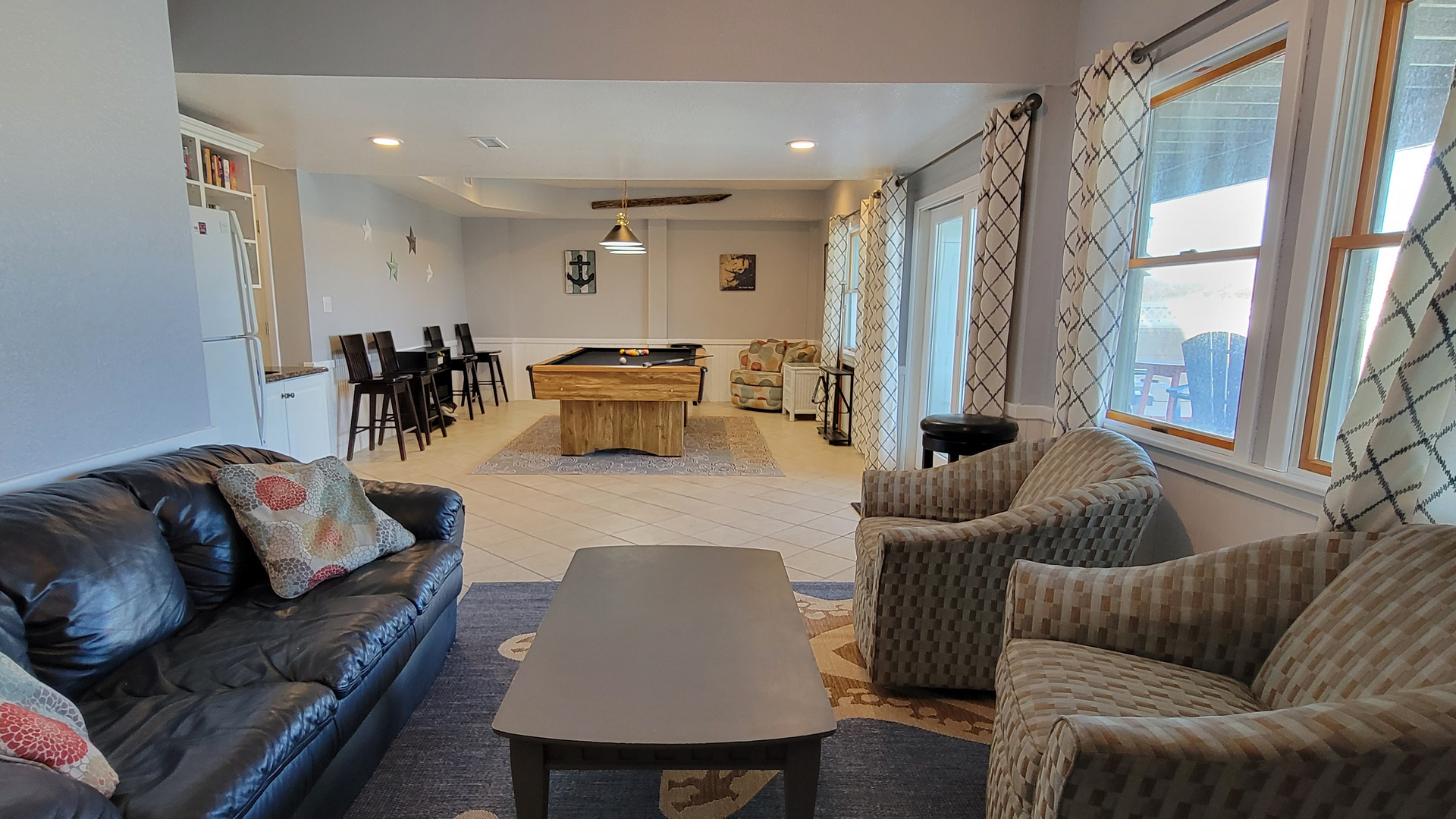 Beachfront Vacation Rental with 6 Bedrooms in Corolla