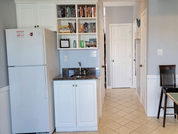 Beachfront Vacation Rental with 6 Bedrooms in Corolla