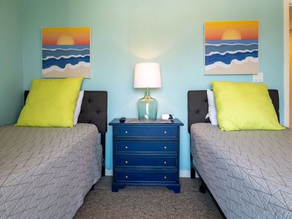 Holmes Beach Vacation Condo Two Bedroom Walk to Beach