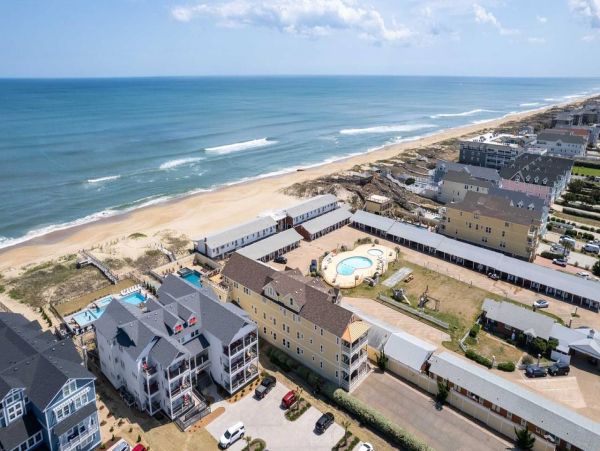 Luxurious Oceanfront Property in Kill Devil Hills