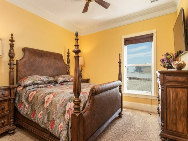 Luxurious Oceanfront Property in Kill Devil Hills