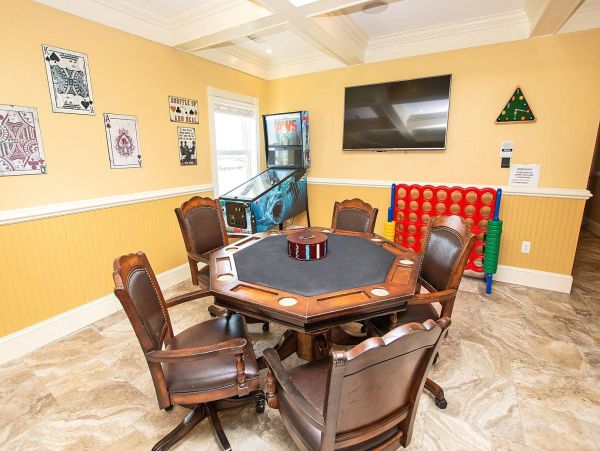 Luxurious Oceanfront Property in Kill Devil Hills