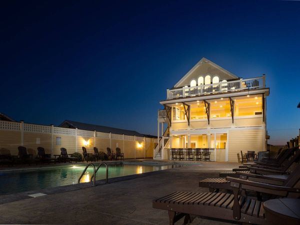 Luxurious Oceanfront Property in Kill Devil Hills