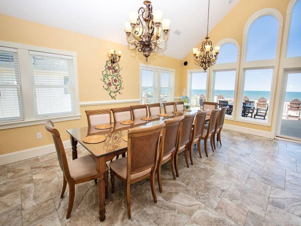 Luxurious Oceanfront Property in Kill Devil Hills