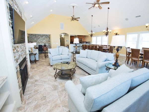 Luxurious Oceanfront Property in Kill Devil Hills