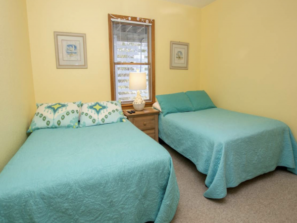Corolla Seven Bedroom Beach House 330 ft to Beach!