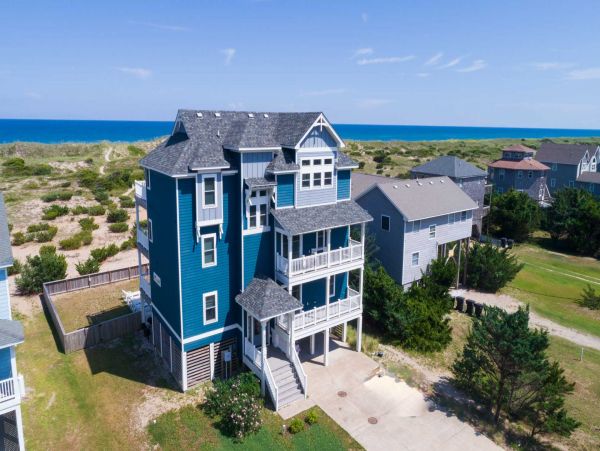 Oceanfront Salvo Vacation Home Six Bedroom