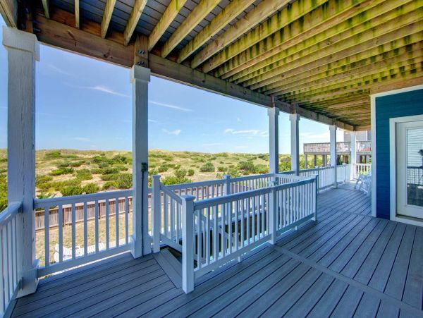 Oceanfront Salvo Vacation Home Six Bedroom