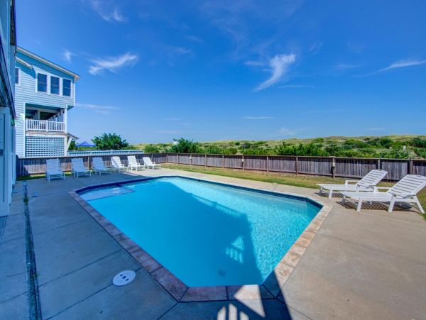 Oceanfront Salvo Vacation Home Six Bedroom