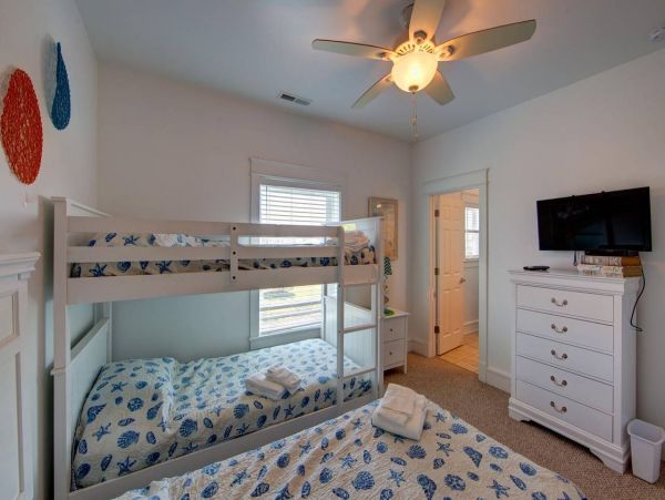 Oceanfront Salvo Vacation Home Six Bedroom