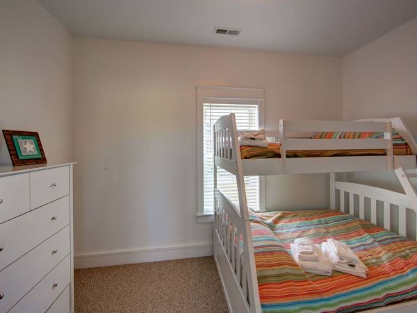 Oceanfront Salvo Vacation Home Six Bedroom
