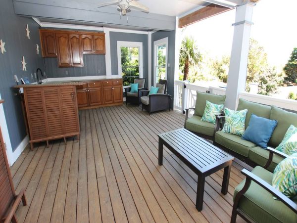 Luxury Duck Vacation Rental | 9-Bedroom Outer Banks Home with Pool & Ocean Views