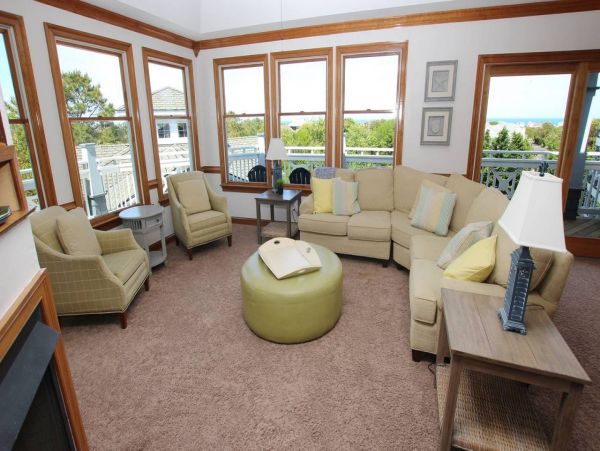 Luxury Duck Vacation Rental | 9-Bedroom Outer Banks Home with Pool & Ocean Views