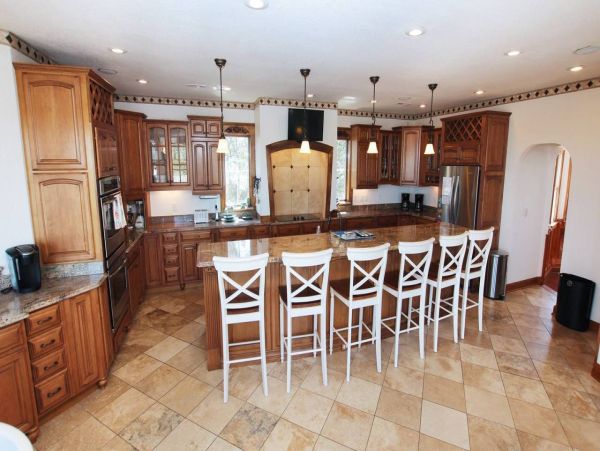 Luxury Duck Vacation Rental | 9-Bedroom Outer Banks Home with Pool & Ocean Views
