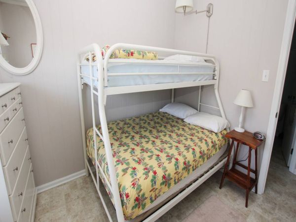 Steps to the Beach Five Bedroom Vacation Home in Kitty Hawk