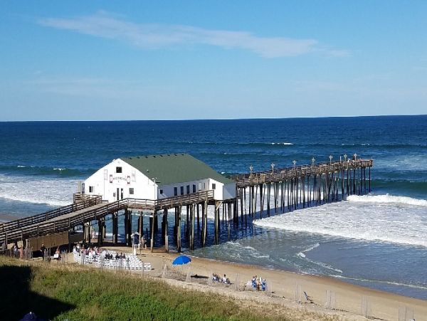 Steps to the Beach Five Bedroom Vacation Home in Kitty Hawk