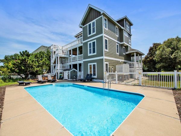 Charming Corolla Vacation Rental Private Pool Sleeps 12