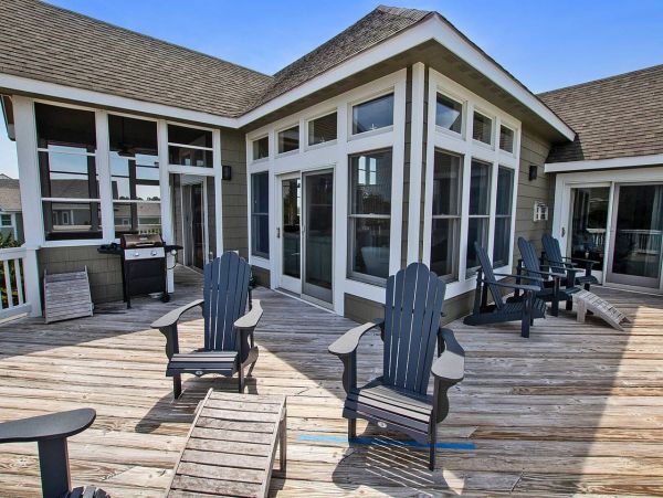 Charming Corolla Vacation Rental Private Pool Sleeps 12