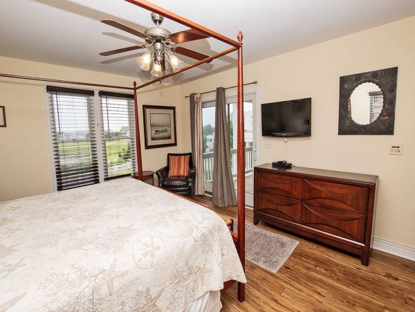 Charming Corolla Vacation Rental Private Pool Sleeps 12