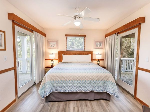 The Outer Banks Eight Bedroom Vacation Home Steps to The Sand