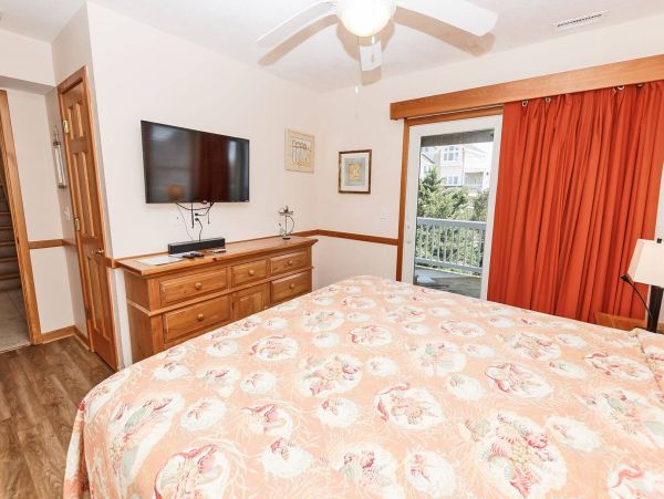The Outer Banks Eight Bedroom Vacation Home Steps to The Sand