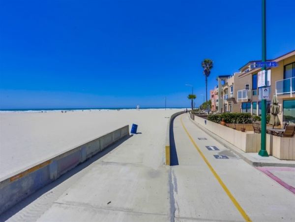 Oceanfront Vacation Condo Two Bedroom
