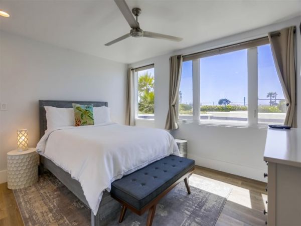 Oceanfront Vacation Condo Two Bedroom