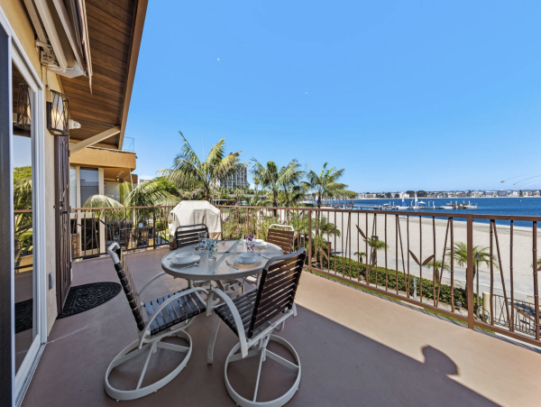 Mission Beach Vacation Rental - San Diego Bayfront Condo with Balcony & Views