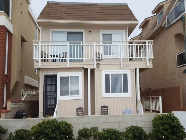 Oceanfront One Bedroom Vacation Rental in Mission Beach