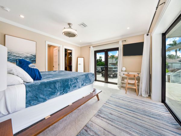 Lighthouse Point Vacation Home Three Bedroom