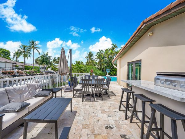 Lighthouse Point Vacation Home Three Bedroom