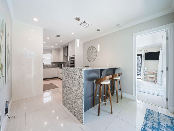 Lighthouse Point Vacation Home Three Bedroom