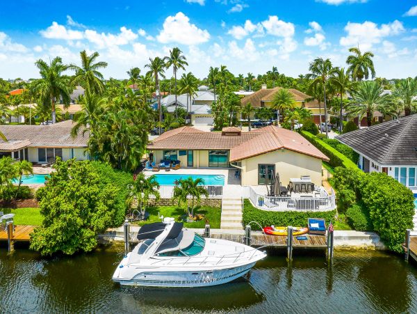 Lighthouse Point Vacation Home Three Bedroom