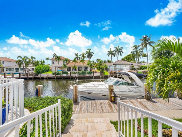 Lighthouse Point Vacation Home Three Bedroom