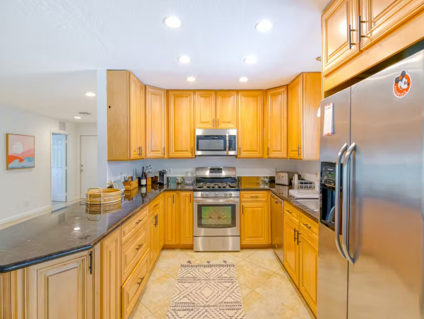 3 Bedroom Home with Private pool near the beach