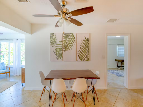 3 Bedroom Home with Private pool near the beach