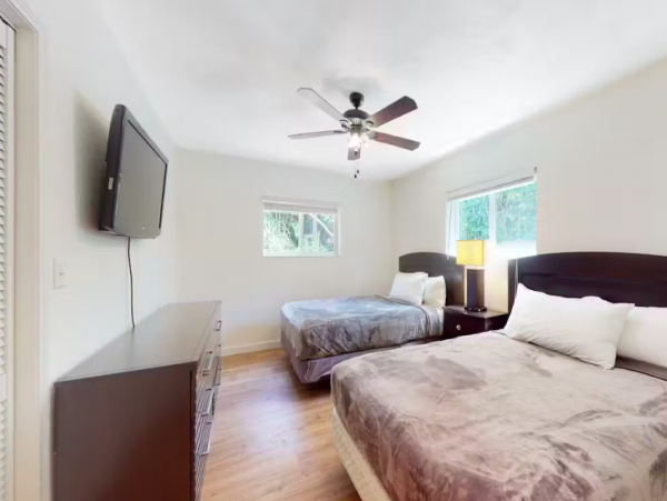 2 Bedroom home , short walk to the beach