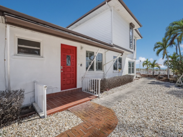 Anna Maria Island Beachside Cottage For Next Vacation