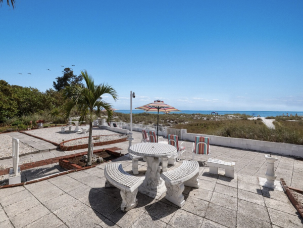 Anna Maria Island Beachside Cottage For Next Vacation