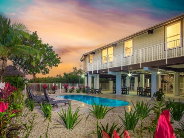 Florida Keys Luxury 8 Bedroom Vacation Pool Rental on Beach