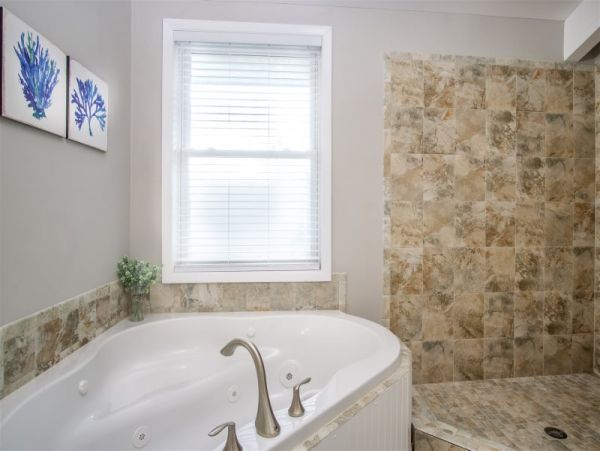 Florida Keys Luxury 8 Bedroom Vacation Pool Rental on Beach