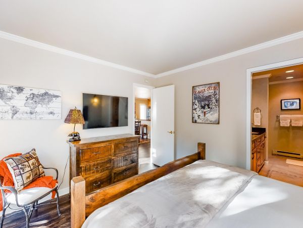 Beaver Creek Vacation Condo One Bedroom Ski In - Ski Out