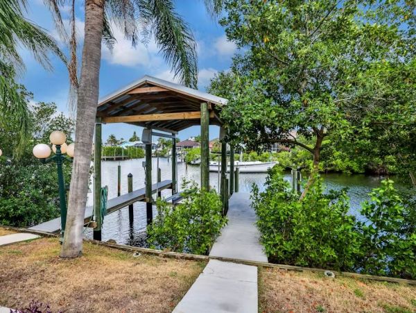 Apollo Beach Vacation Rental Waterfront Tampa Bay Home with Private Dock & Pool