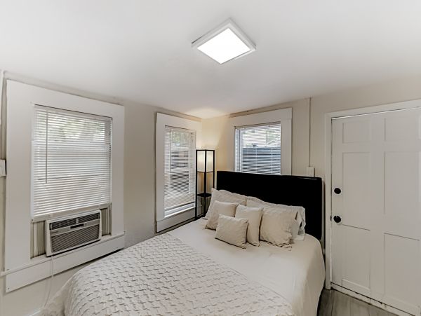 St. Petersburg Home with Two Bedroom